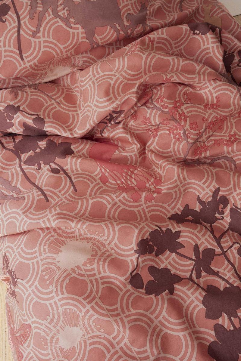 Notes by Susanne Schjerning sengetøj Happy Horse cherry - Valdi