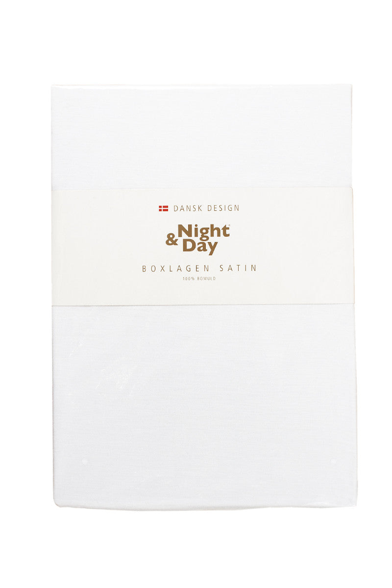 Night & Day satin boxlagen hvid 160x200x30cm